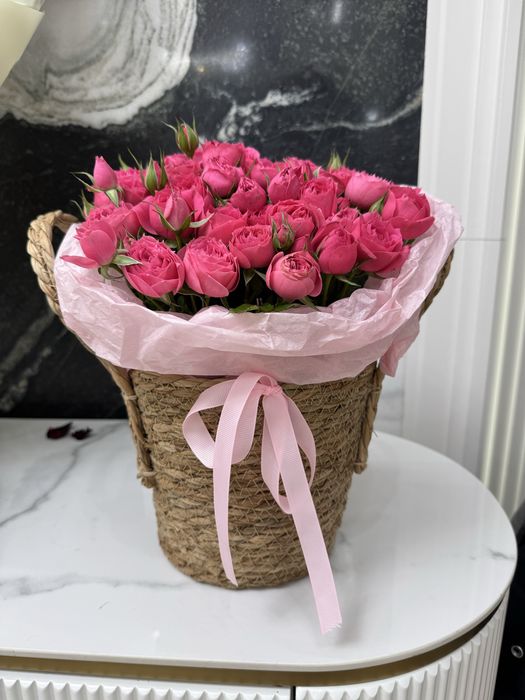 Цветы в корзинке