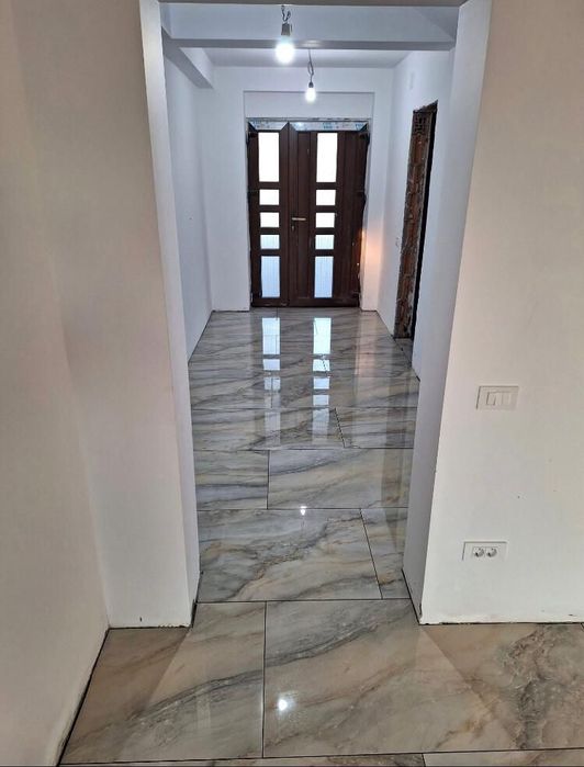 Zugrav /Amenajari  si Finisaje Interioare    Cluj