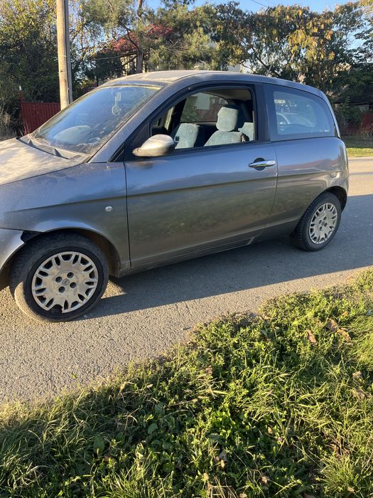Lancia Ypsilon 1.2 benzina