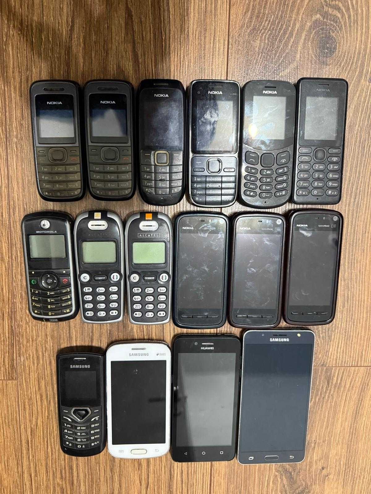 Colectie telefoane mobile vechi