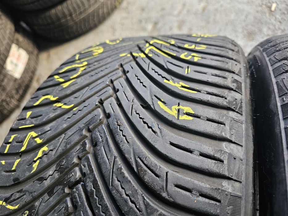 235 35 19 m+s maxis allseason