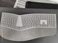 Microsoft Surface (ергономична клавиатура)
