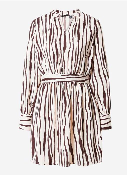 Елегантна рокля, Pieces