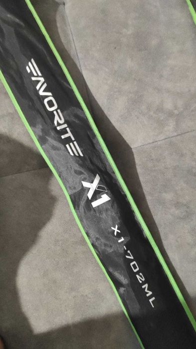 Продам спиннинги Favorite