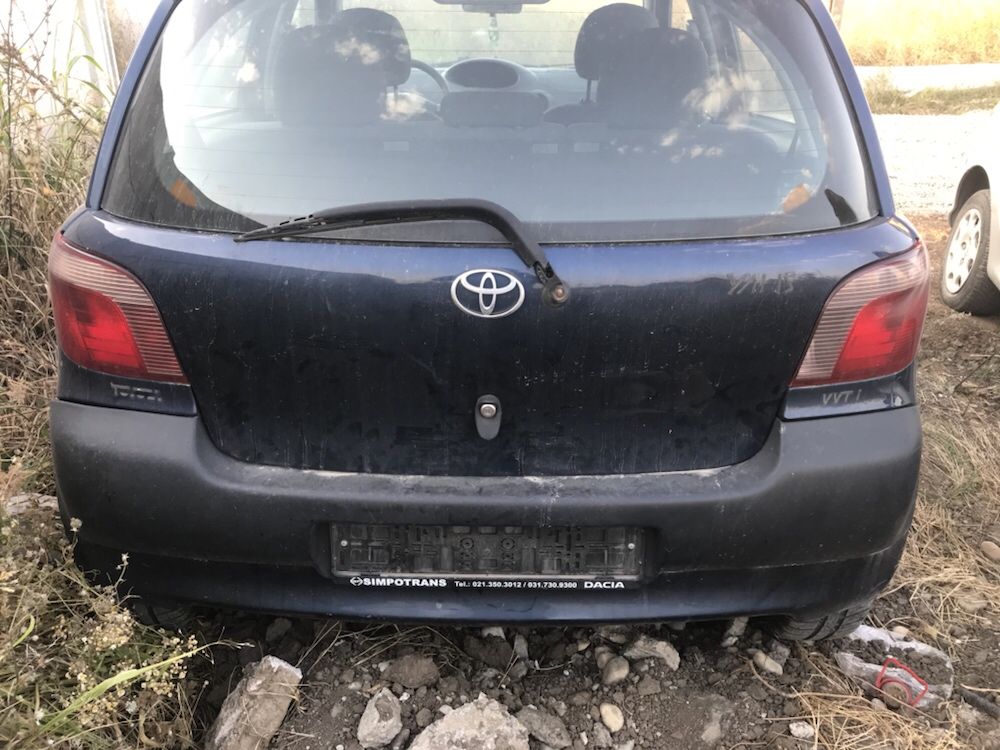 Dezmembrez Toyota Yaris 2000-2006