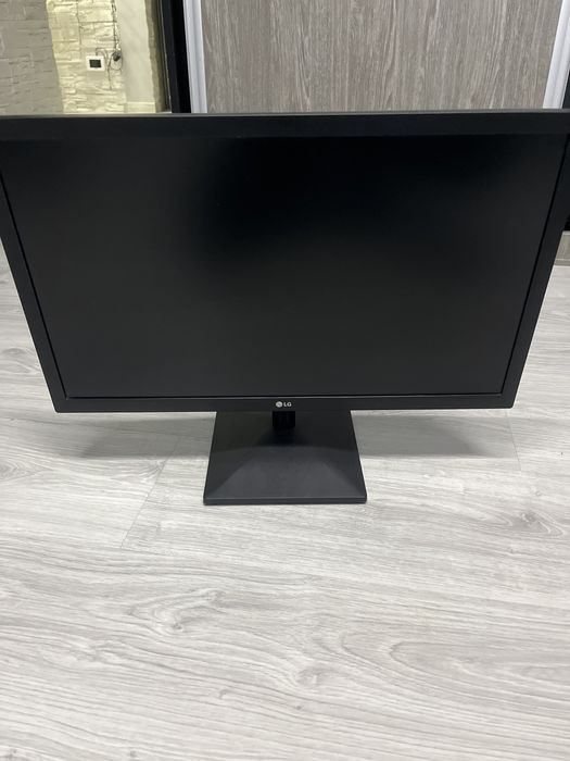 Vand monitor LG .