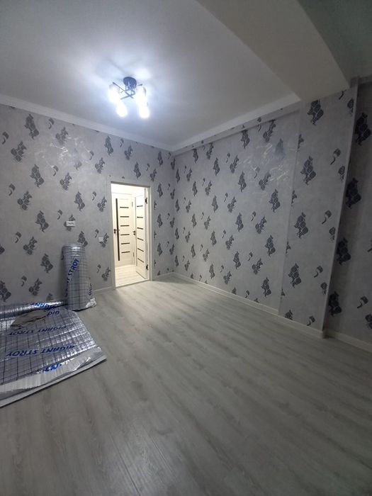 Srochno 2xonalik evroremont uy sotiladi 62000 Sergeli 1- bekat. 2/2/12