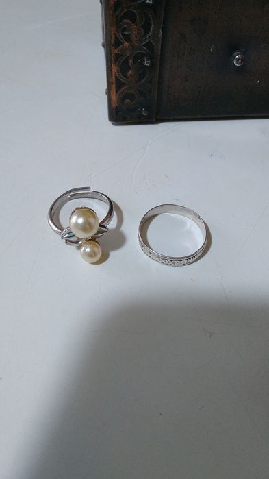 продам бусы и колечки