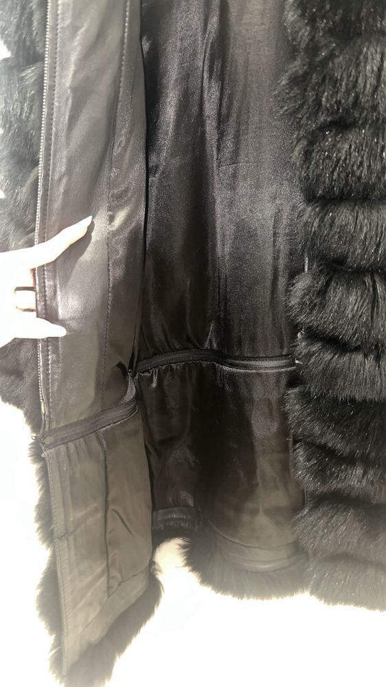 Blana naturala de vulpe cu piele