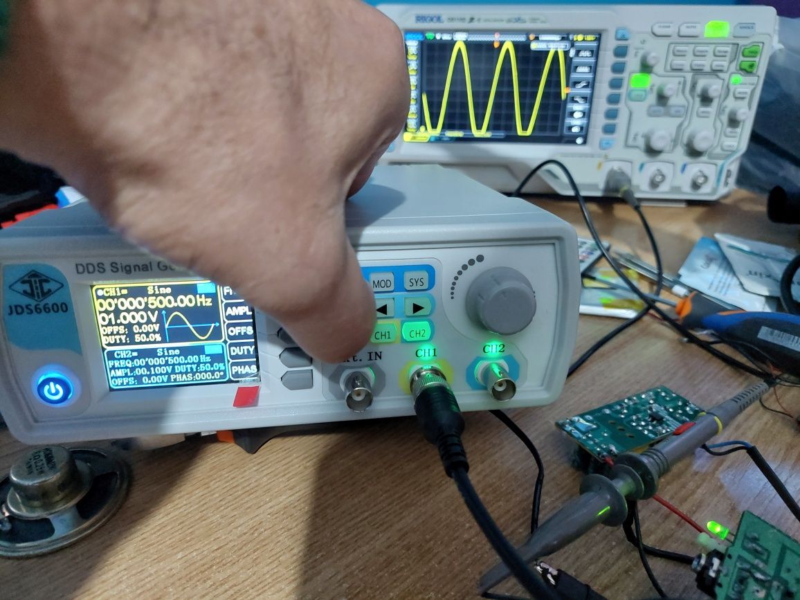 Osciloscop Digital Fnirsi 1014 D