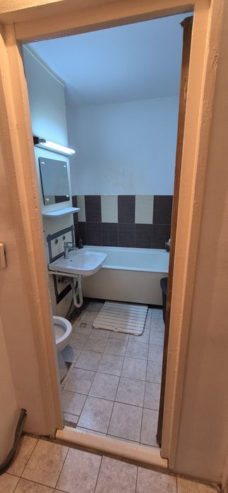 Garsoniera de inchiriat cf. 1