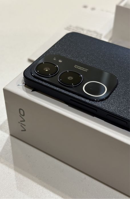 Продаю новый Vivo Y19s