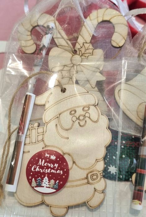 Дървени коледни украшения за оцветяване