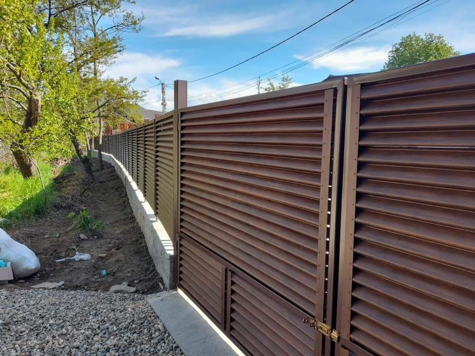 Garduri din panou tip jaluzele, sipca metalica,tabla si alte modele