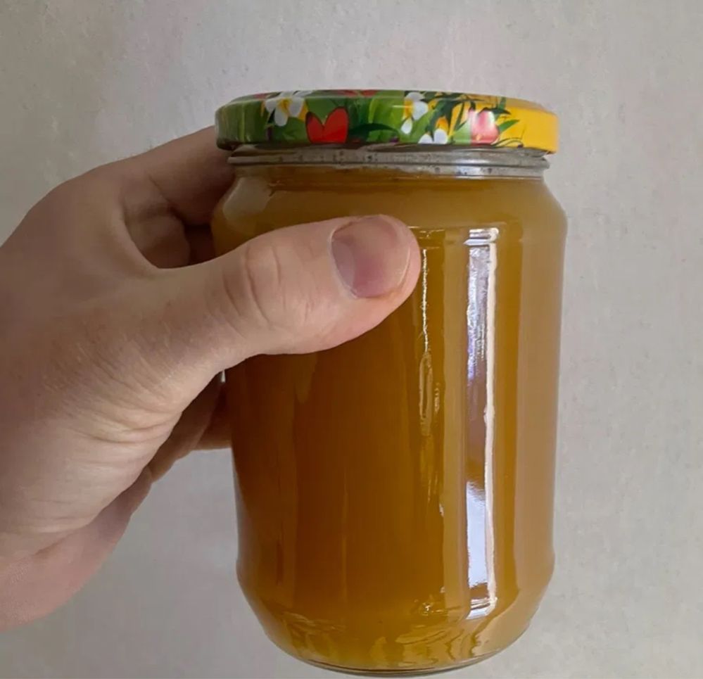 БУРКАНЪТ Е 7 лв ! Продавам чист пчелен МЕД