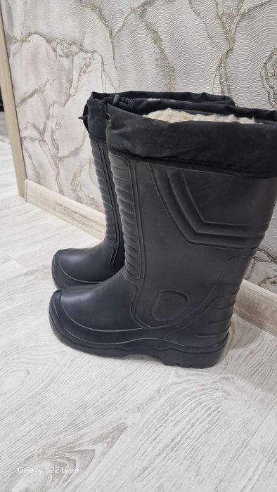 Продам сапоги мужские-40