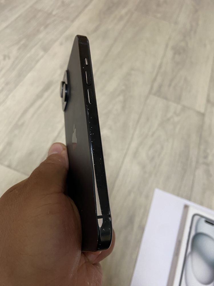 Iphone 15 - 128gb