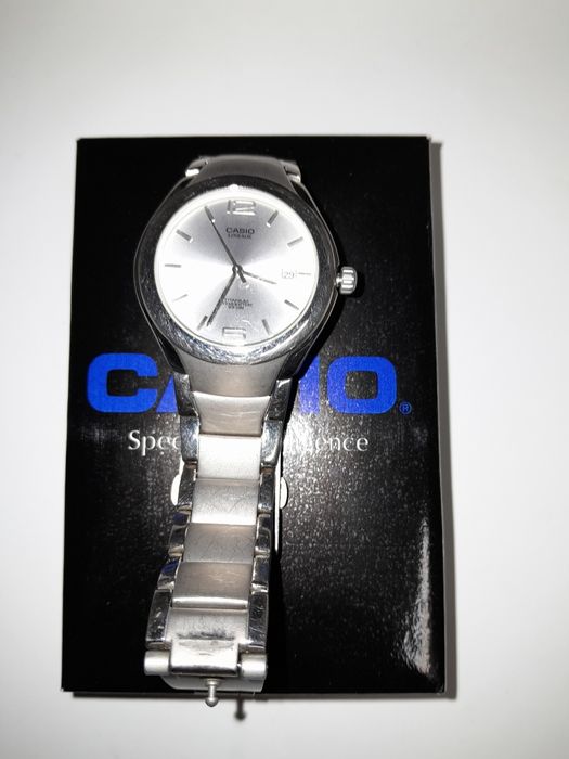 Vând ceas Casio dama