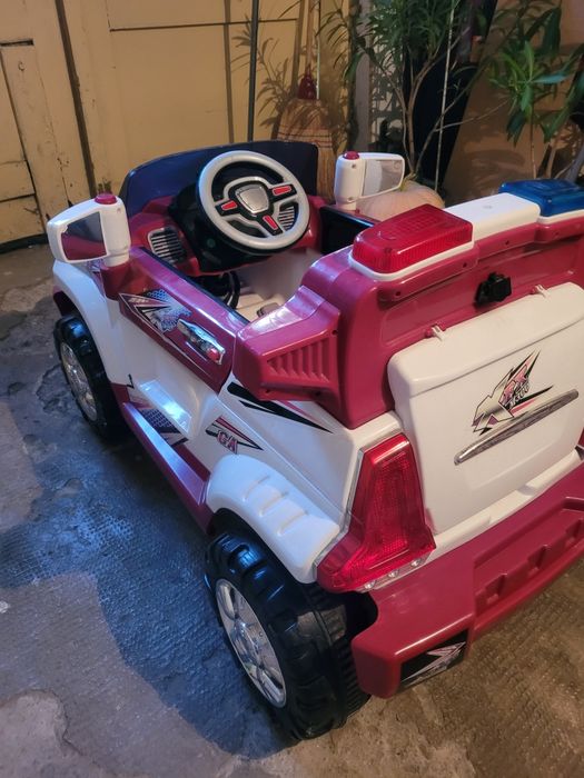 Masina elecrica pentru copii