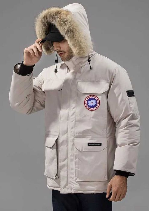 Пуховик CANADA GOOSE ESS Hooded Down Jacket