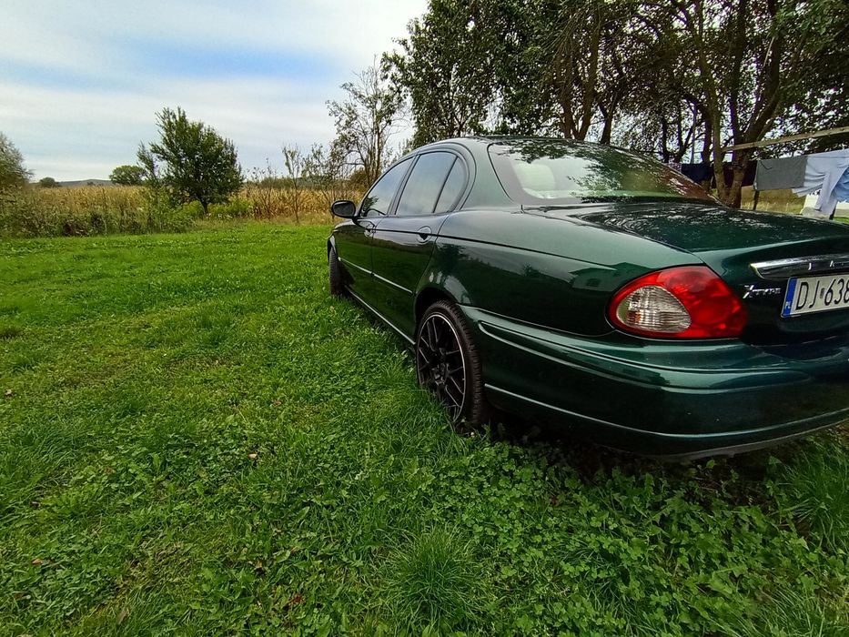 Vând Jaguar x type!