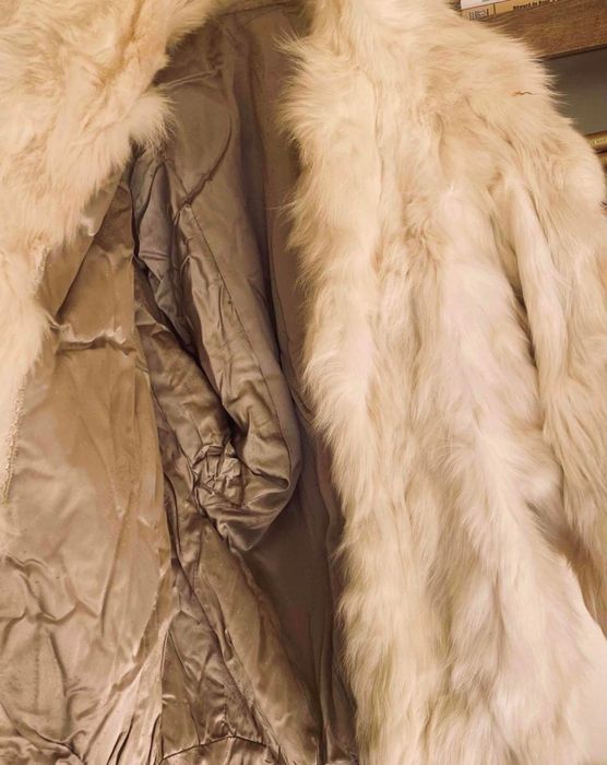 Haina din blana naturala