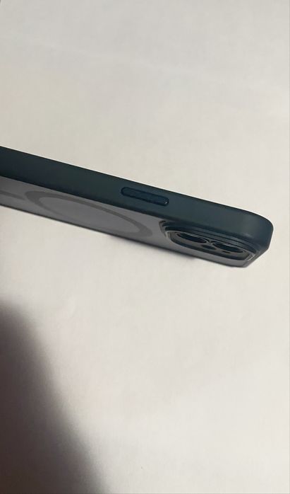 Husa iphone 12 putin utilizata