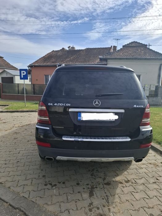 Vând Mercedes Glk