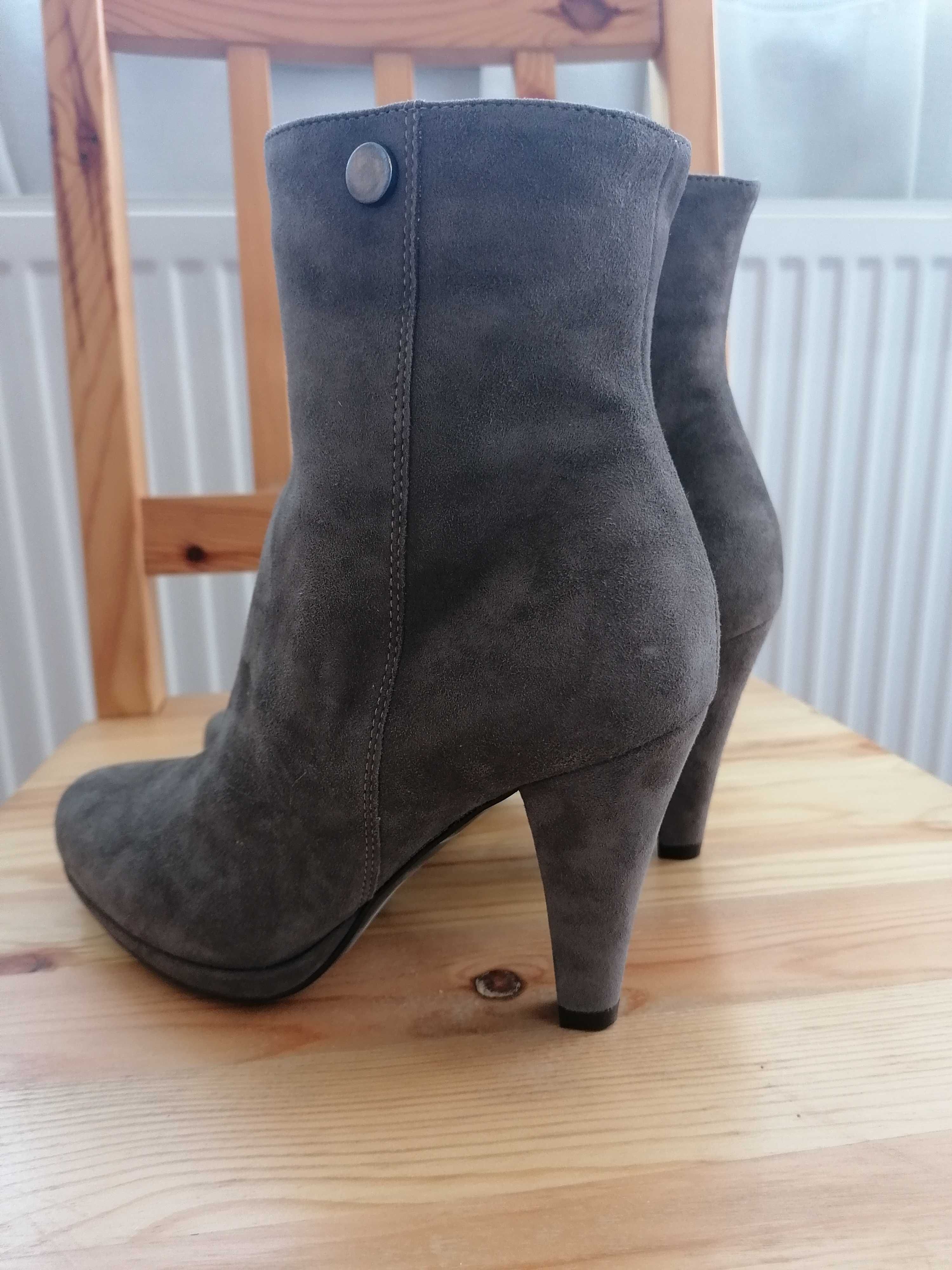 Botine noi piele 35