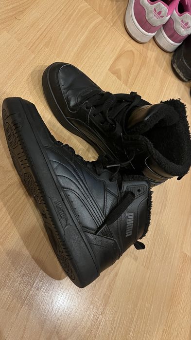 Vând ghete Puma mărimea 41