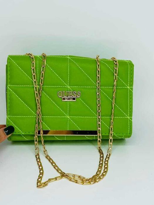 Genti GUESS! Marfa noua.