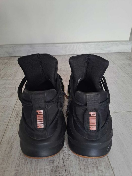 Papuci sport Puma dama marimea 38
