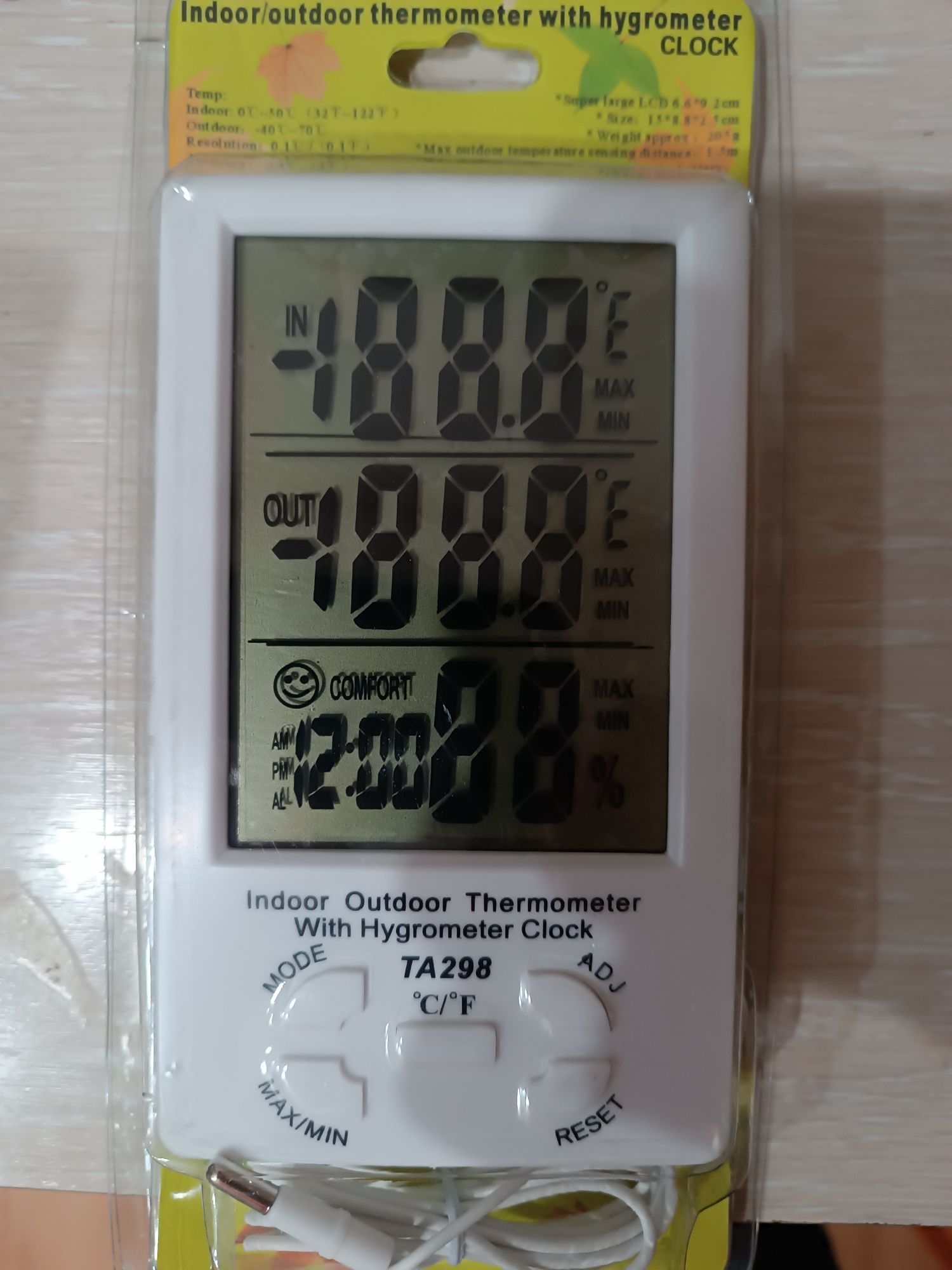 Термометр для определения температуры и влажности