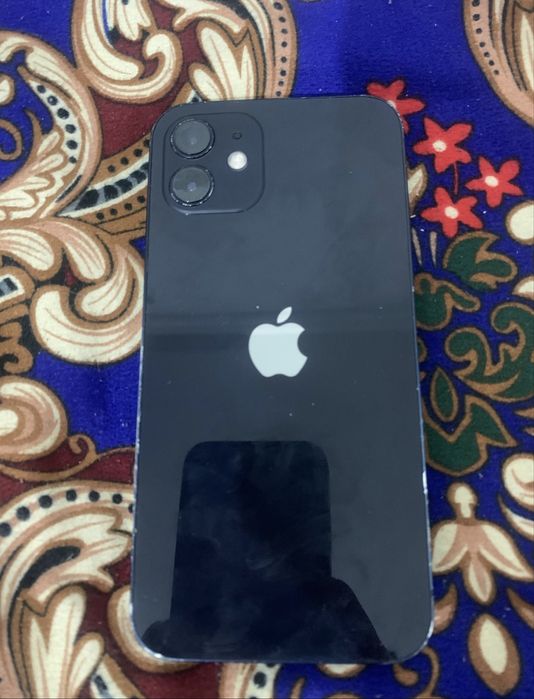 iPhone 12 128gb.