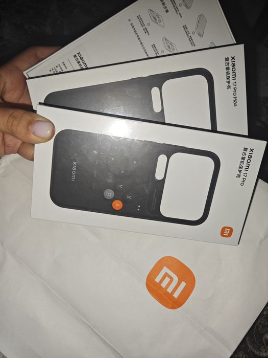 ретро-чехлом-консолью для смартфонов Xiaomi 17 Pro и Xiaomi 17 Pro Maх