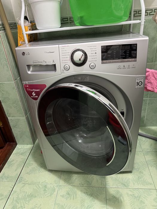 Стиральная машина LG Direct Drive 7 кг True Steam