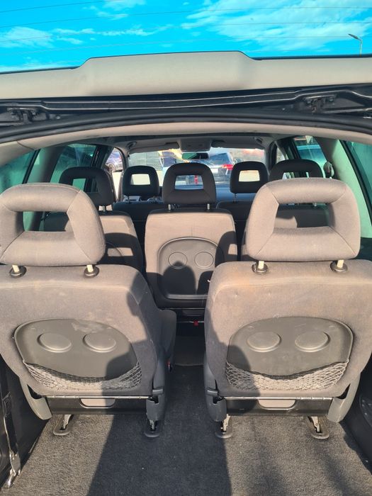 Volsvagan sharan 7 locurii