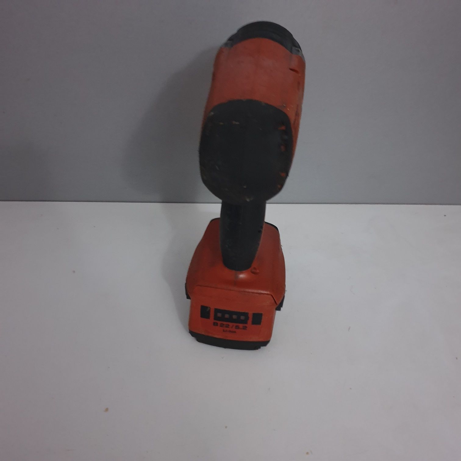 Hilti SIW 22T-A Masina de înșurubat cu impact 5.2AH Li-Ion