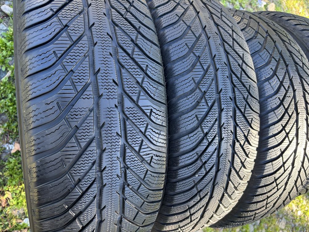 225/65 R17 4бр зимни гуми