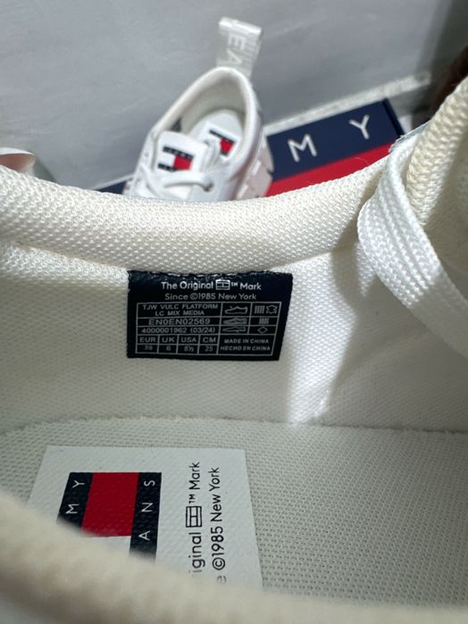 Оригинални дамски маратонки Tommy Jeans – TJW Vulc Flatform