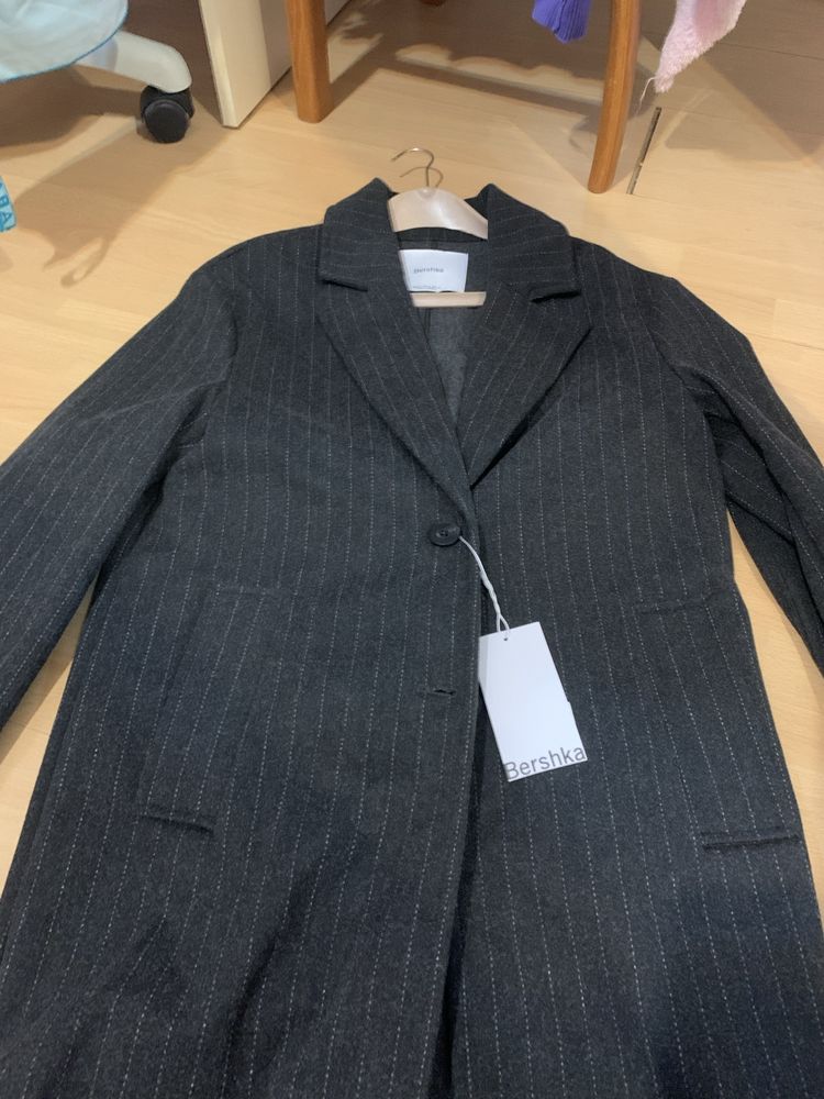Bershka Палто