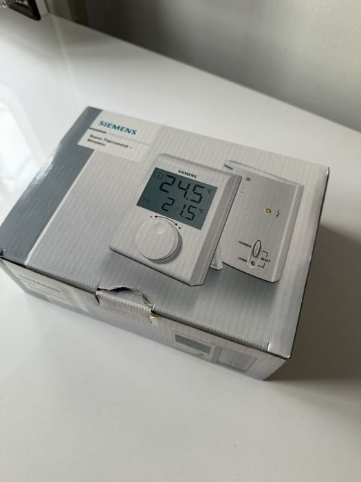 Termostat Wireless Siemens RDH100RF pentru centrala termica, nou