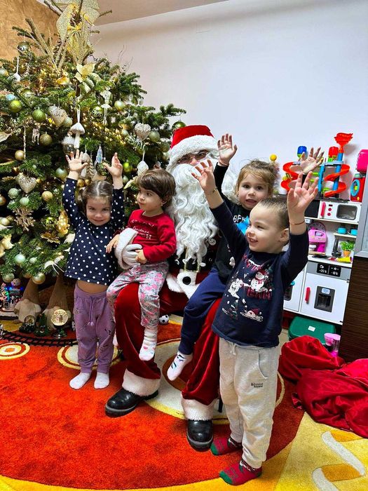 Mos Craciun De Inchiriat Pentru Serbari, Acasa, si Petreceri private