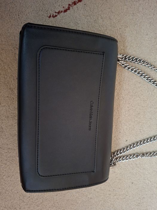 Черна дамска чанта Calvin Klein