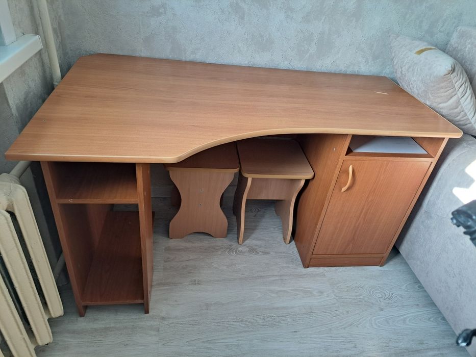 Стол компьютерный, для работы, учебы