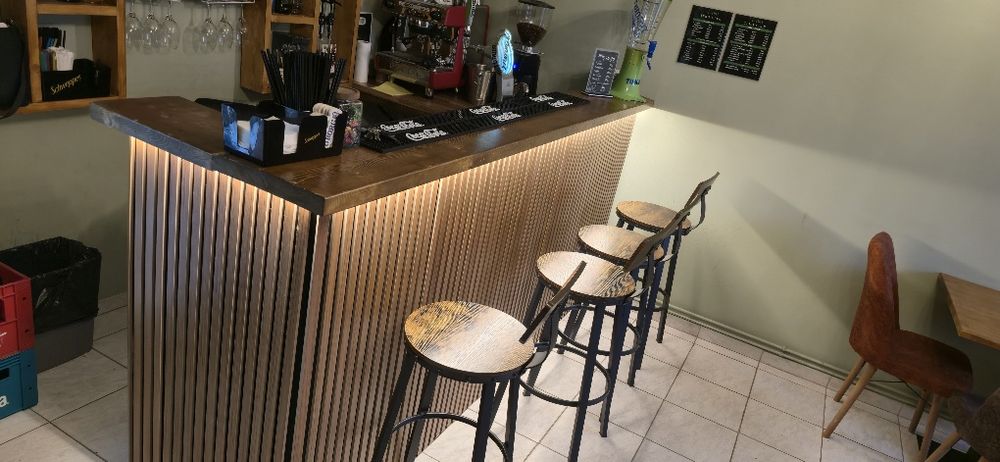 Mese canapele scaune bar - cafenea - fastdood