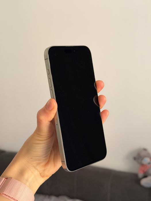 Iphone 15 pro max 256, 2 Sim карты,  заряд 88%