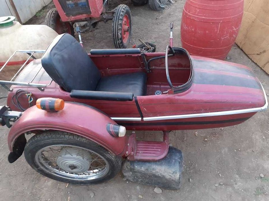 Atas de motocicleta IJ