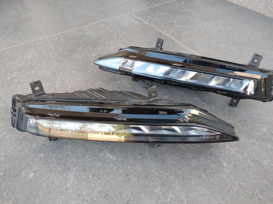 Proiector ceata Skoda Superb 3