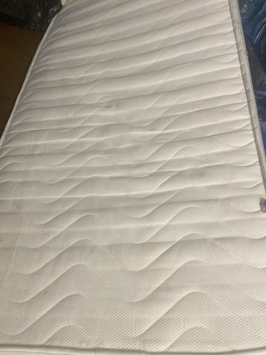 Продам матрас 90 на 200